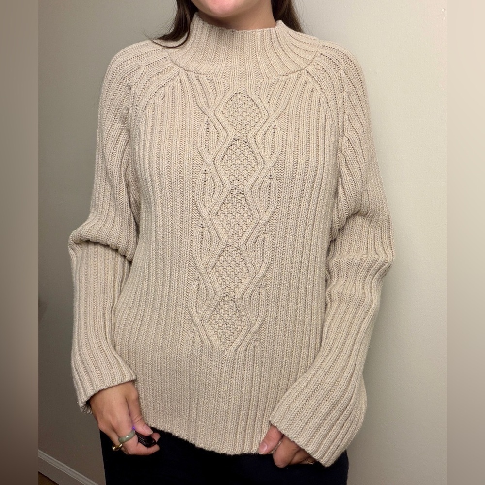 Liz Claiborne fisherman cable-knit sweater beige size XL details on slide